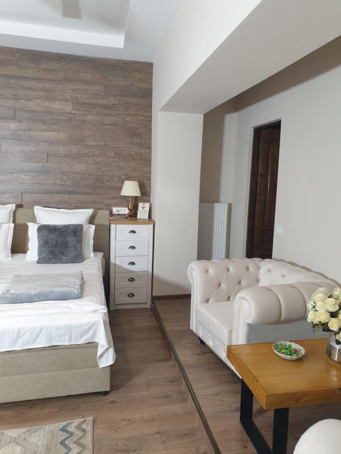 Imperial Rooms - Ultracentral - Jacuzzi Cu Hidromasaj Oradea Exterior photo