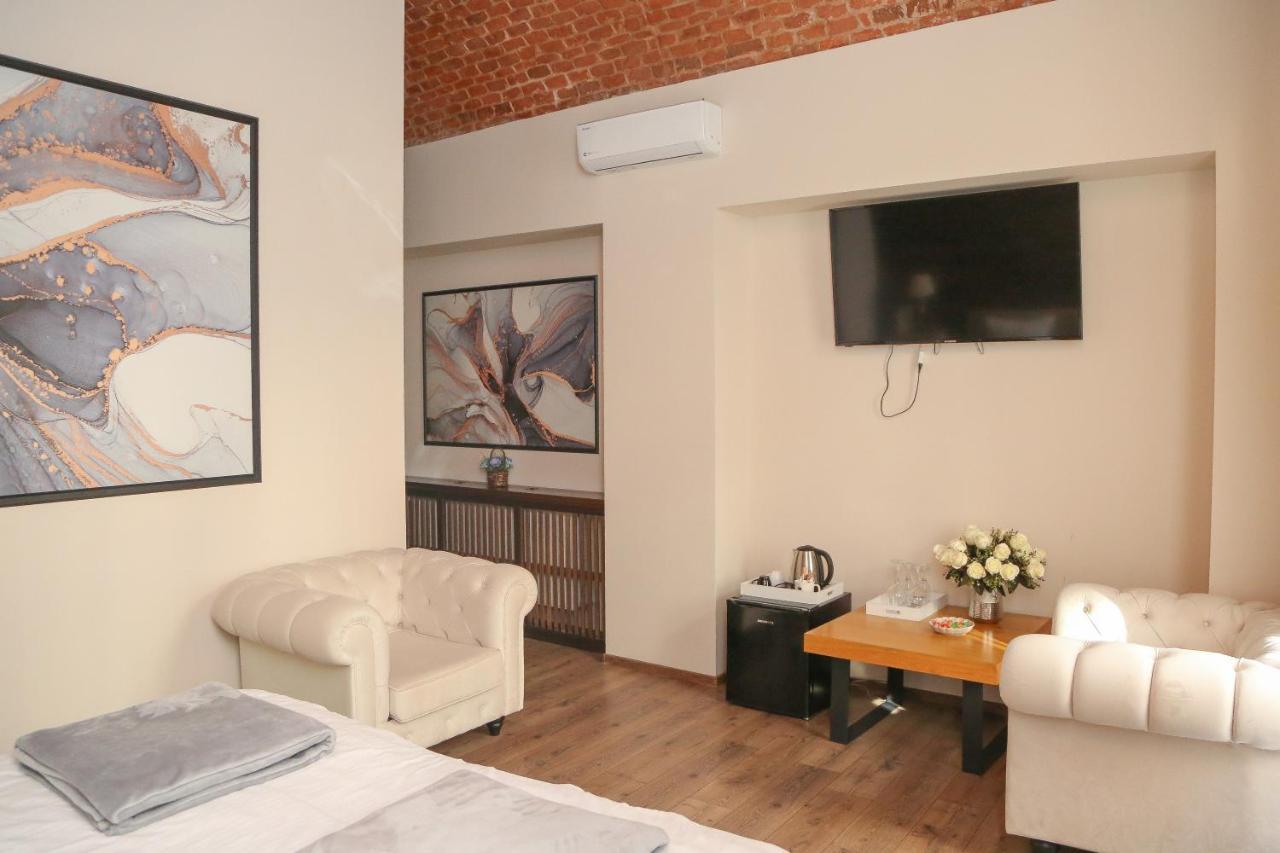 Imperial Rooms - Ultracentral - Jacuzzi Cu Hidromasaj Oradea Exterior photo