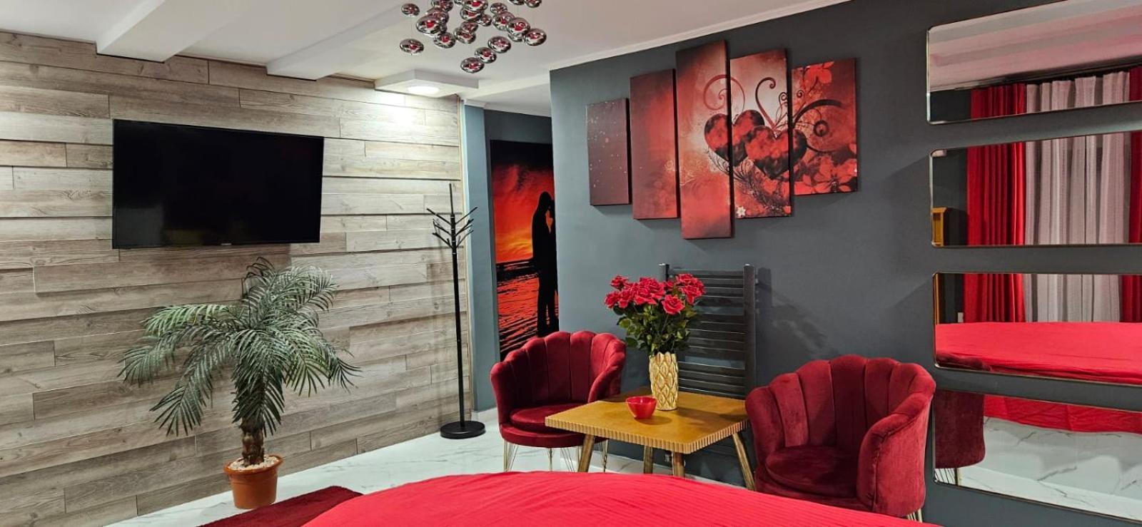 Imperial Rooms - Ultracentral - Jacuzzi Cu Hidromasaj Oradea Exterior photo