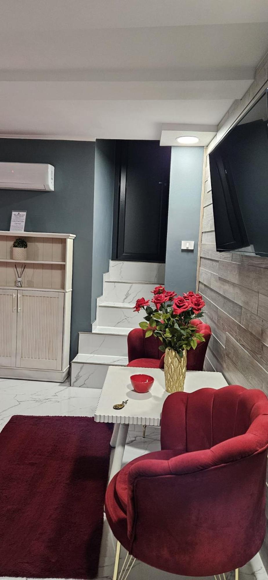 Imperial Rooms - Ultracentral - Jacuzzi Cu Hidromasaj Oradea Exterior photo