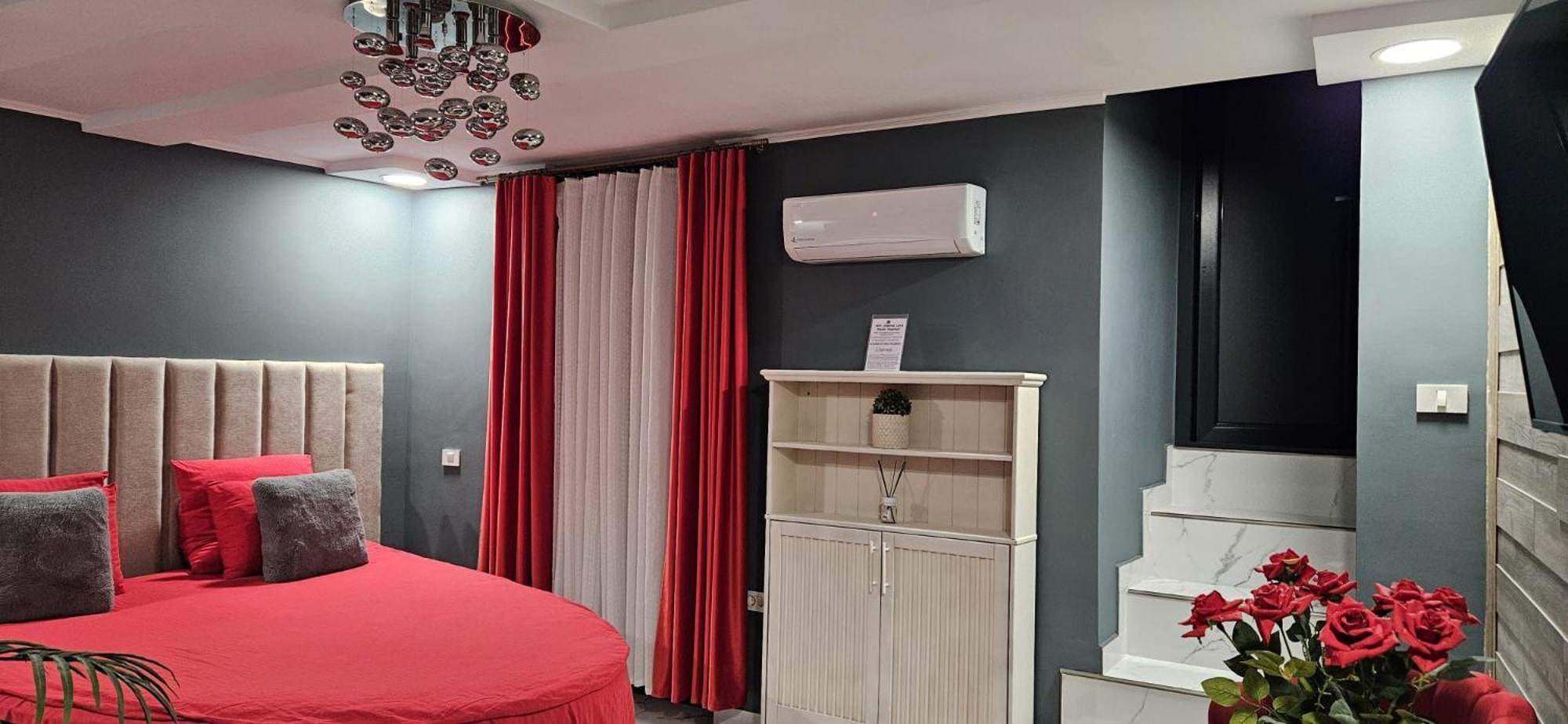 Imperial Rooms - Ultracentral - Jacuzzi Cu Hidromasaj Oradea Exterior photo